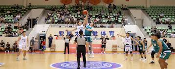 后赛舞台上